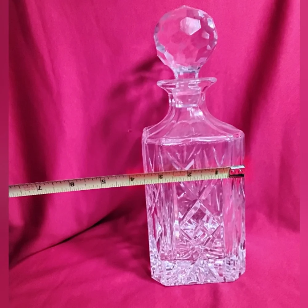 Atlantis Miguel Square Cut Crystal Decanter W/multifaceted Crystal Stopper